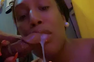 THEE BEST THROAT 🍆👅 CUM SEE TS... - Image 1