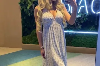 HOT MiXED BABE BACK IN TOWN 🥂💋... - Image 1