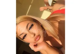 Pretty Blonde Latina 🍑💦 Availa... - Image 3