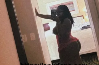 𝑼𝒑𝒔𝒄𝒂𝒍𝒆 𝑭𝒓𝒆𝒂𝒌𝒚 𝑬𝒃𝒐𝒏𝒚 👸🏽👅🌟 𝑰𝑵𝑪𝑨... - Image 3