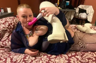 FREAKY FRIDAY Blow Job SPECAIL... - Image 3