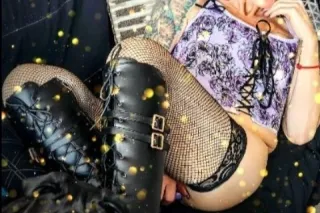 White Girl Wednesday/Mother & Daughter Fetish 🫦 - Image 2