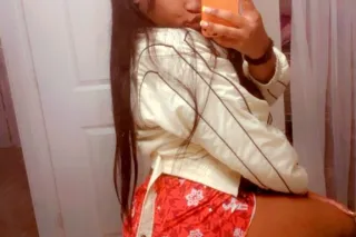 Come see me love NOT HERE FOR LONG💗😋 - Image 1