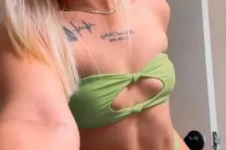 latina caliente - 24 - Image 3