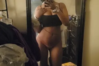 Slim Thick Girl named Bambi, looking for fun 🍆💦🍑 - Image 9