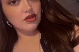 CARDATES sexy thick white girl... - Image 1
