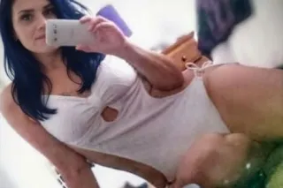 IM JUST THE GIRL NEXT DOOR LOOKING FOR A GOOD TIME😍😍!😻😻 - Image 1