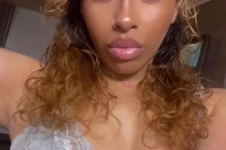 5’2 Dominican & Guatemalan MIL... - Image 4