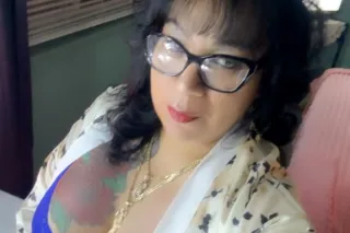 Sexy Mexican bombshell ready to play - Image 11