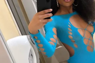 2 GIRL SPECIAL TONIGHT ONLY 👩🏽... - Image 1