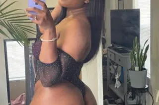 clean discreet ready now 🍑💦 12... - Image 2