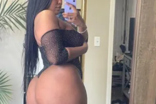 clean discreet ready now 🍑💦 12... - Image 1