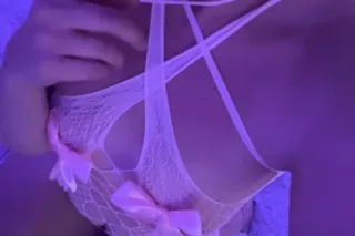 White girl - 18 - Image 2