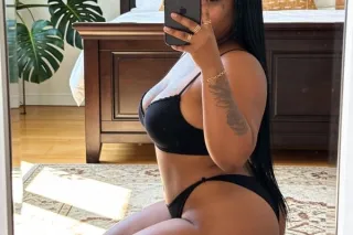 Big Round Boobs 💋 Round Butt 💚 Sweet🍰 - Image 3