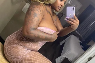 AVAILABLE FOR YOU🥰 CUM TAKE A ... - Image 3