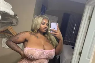 AVAILABLE FOR YOU🥰 CUM TAKE A ... - Image 1