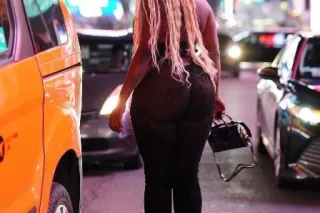 BUSS ME OPEN !! Creammy Bubble Butt PARTY GIRL willing to do ANYTHING 👇🏽👆🏽 She wont ! NO LIMIT!!! - Image 7