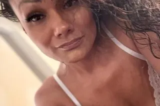 Damn all this rain makes me horny... Call me now wet and ready - Image 5