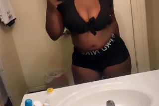 The new temptation🥰pay in cash... - Image 2