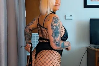 MistressKimmiK is ready to Provide an Unforgettable Experience💯👠Erotic Massage on 1 of my new Luxurious Tables🫶Massages, Milking, New Gloryhole for discrete, personal pleasure💦 - Image 8