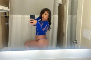 only taking incalls cum see me... - Image 1