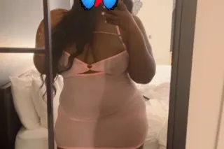 🍫CHOCOLATE CURVES 🍫AND SEDUCTI... - Image 3