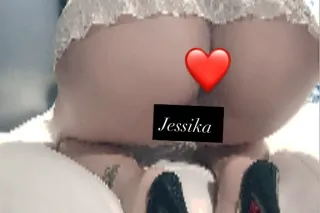 sexy latina new in the area i ... - Image 3