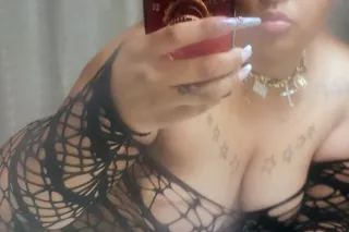 warm cookies spoil me 🤑😋💯❤🍇🍪 - Image 5