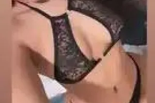 2 girls outcall ask about our ... - Image 4