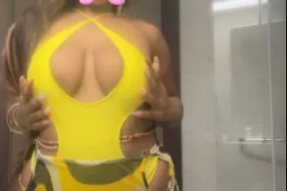 Hey Gentlemen 😘🥰I'm 🍑💦... FETISH FRIENDLY 🥳 - Image 1