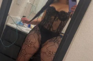 happy friday, my babies <3 ✨captiviation embodied in heels 👠✨ - Image 5