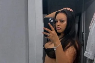 🥰SEXY💦SPANISH😉😋JUICY😍BOOTY!! -... - Image 1