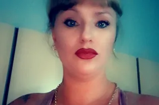 💋 SEXY RED LIPS WITH HAIR 2 MA... - Image 4