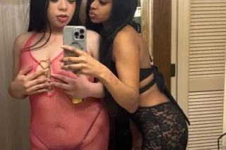 2 GIRL AVAILABLE💕 Who do you want to see💦💕 Incall/OUTCALL available 💦💕 - Image 1