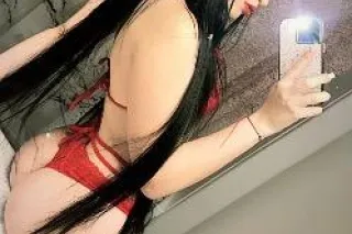 Nicole - 23 - Image 3