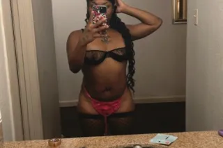 Lets Play💦🍒 carplay outcall INCALL - Image 3