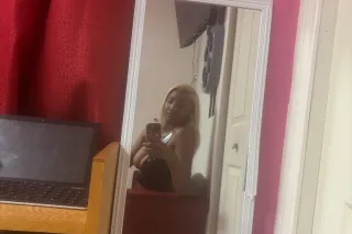 daddies bad little girl 😩🫴🏽 - ... - Image 1
