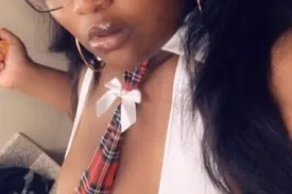 New in town No Bare 🚫✅Juicy ti... - Image 2