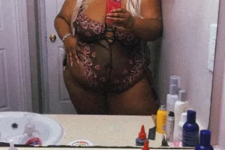 $30 ft shows🤪🤪 $40Throar gost spl early morning spl🐐💦 BBW SEASON 💋🍌 🤩 FREAKY FAT GIRL 🍑🐐 seductive BBW Playmate • FaceTime Shows and Content & Mor - Image 5
