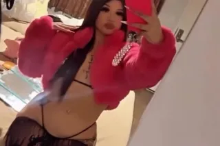 Your Favorite Latina - Image 6