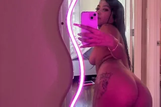 🍒Ask for my two girl👸🏼👸🏽🍒 Avai... - Image 3