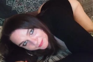 💞💯✨ Italian BBW✨ THICK IN ALL ... - Image 1