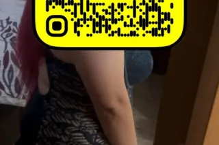 SUPER THiCk SNOWBUNNy WiTH A S... - Image 1