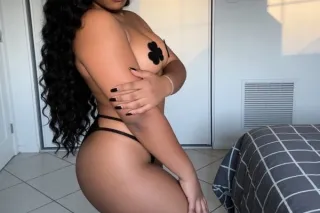 Sexy Caramel Goddess 👅🔥 Beauti... - Image 2