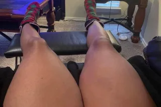 THICKNESSSSS 💋😍😍 - Image 2