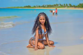 sexy petite brownskin cubanita... - Image 4