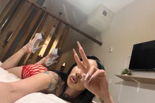 5 STAR Latina GODDESS in town ... - Image 3