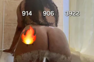 sexy latina with big booty and... - Image 4