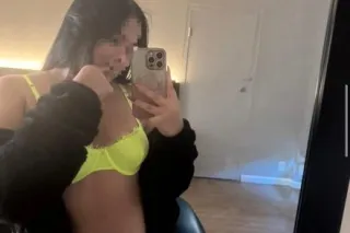 latina - Image 2
