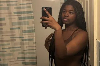 Sweet 21-Year-Old, Caring & Available - Image 4